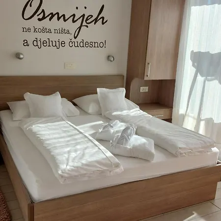 Apartment Nizic Makarska