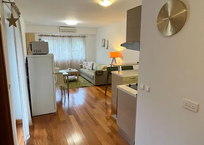 Apartment Nizic Makarska